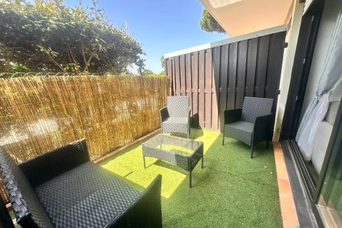 Les Terrasses de l'Espiguette - studio rénové terrasse plage à pied