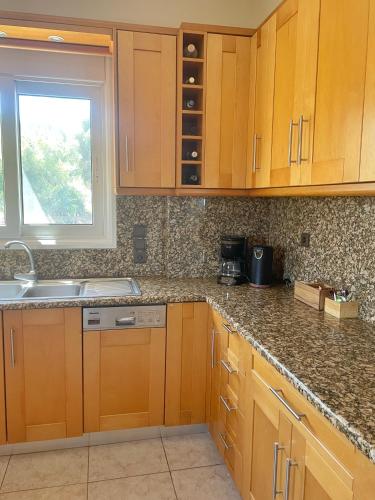 GardenBnB- Maisonette with a Seaview