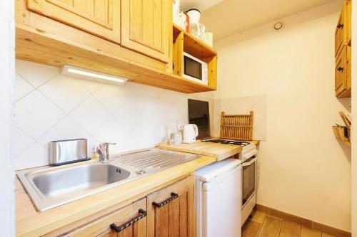 Petit Chalet Des Moussoux in Chamonix | Mont Blanc View & Garden - Happy Rentals photo 8