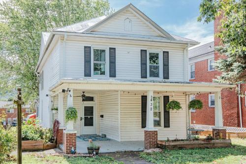 a white house with a red brick at The Wayne Shire in Waynesboro