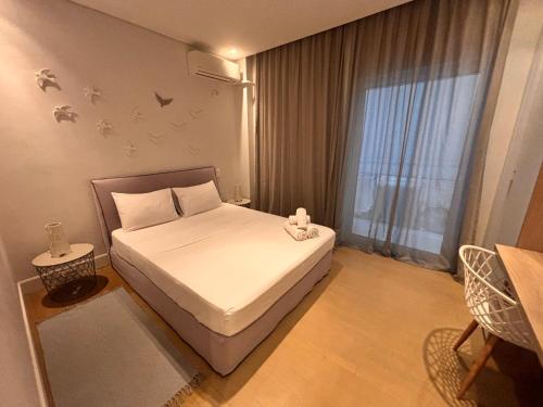 Elegant House Under Acropolis
