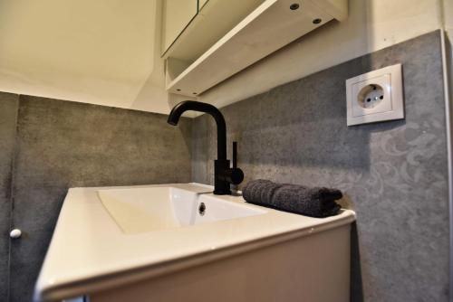 r204 by flataid rooms and apartments near LKH Graz 24-7 check In