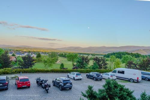Przycup w Karkonoszach Apartamenty - pokoje hotelowe w obiekcie Kyriad Wojcieszyce