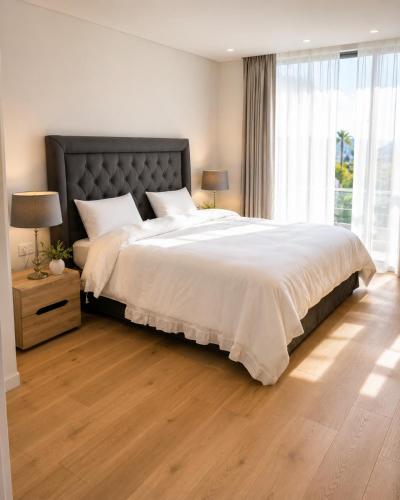 Palo Alto Skyline Retreat