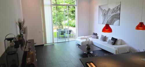Magnifique Loft avec Terrasse -Jardin