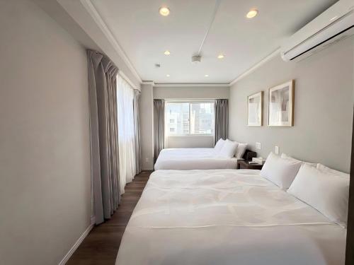 Super Luxury 2 bedroom Big Suite M-doa in Shinjuku, Spacious with terrace Dyson & POLA! 3 min to Waseda station, maximum 6 guests