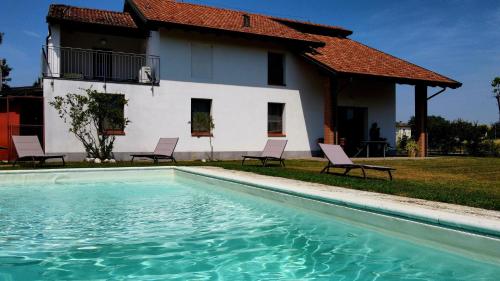 B&B Cremona Busseto Musica - villa con parco e piscina