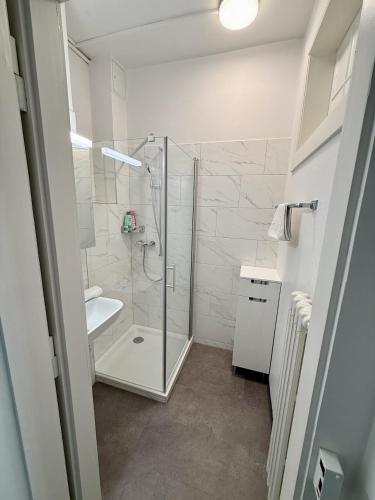 3 Bedroom Apartment at University