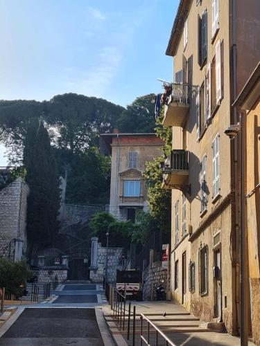 Appartement au cœur du Vieux-Nice, près de la mer