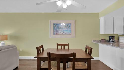 SunDestin Resort Unit 1516 photo 10