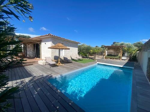 Belle villa avec piscine à Bonifacio