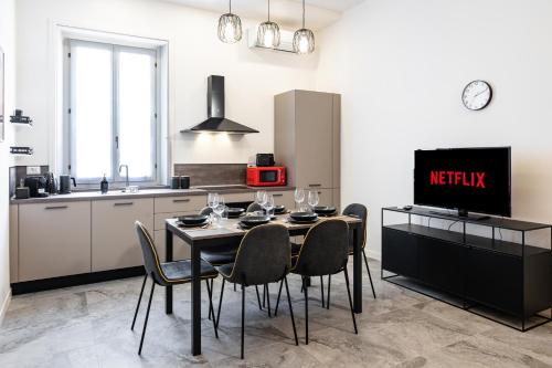8 Min walk from the station and Corso Buenos Aires