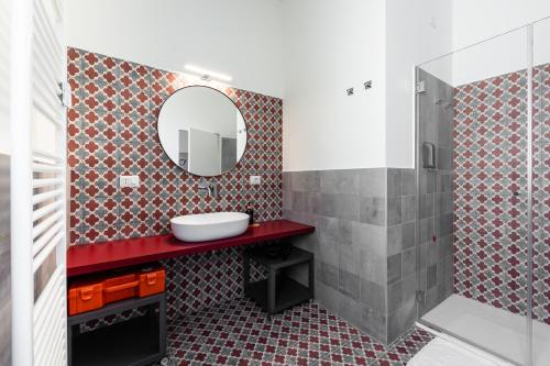 8 Min walk from the station and Corso Buenos Aires