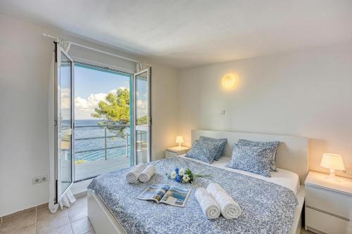 Valdarke Seaside Apt /w Sea View Terrace - Happy Rentals