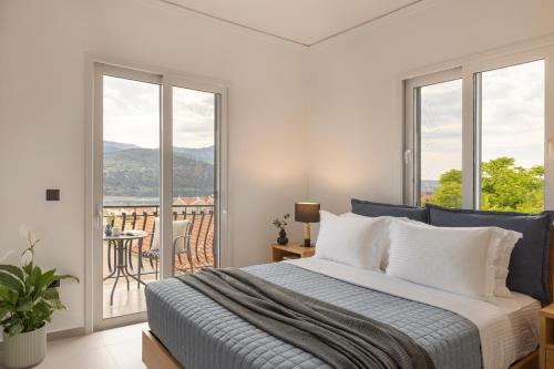 Ionian Breeze Luxury Apartments-Myrtos