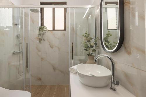 Ionian Breeze Luxury Apartments-Avithos