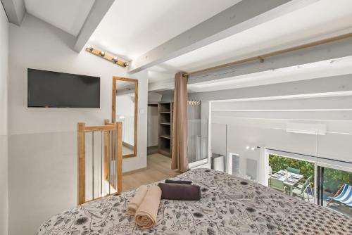 Grand duplex T3 les Estivales proche naturiste