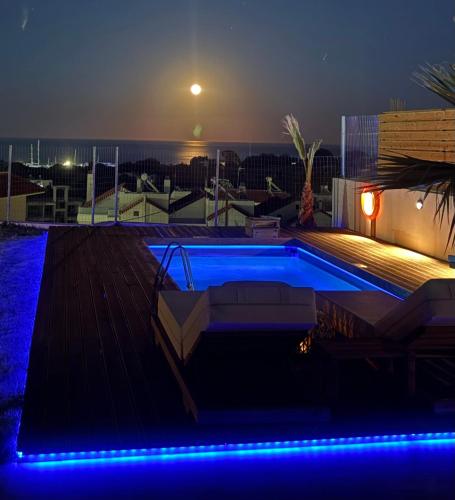 Sea View Sunrise Luxury Apartment