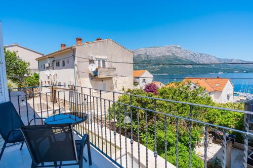 Apartment Dado