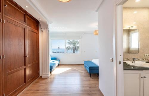 Frontline Beach Townhouse El Rosario- 4 Bedrooms