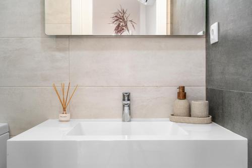 Charmoso Loft perto da Av da Liberdade com AC