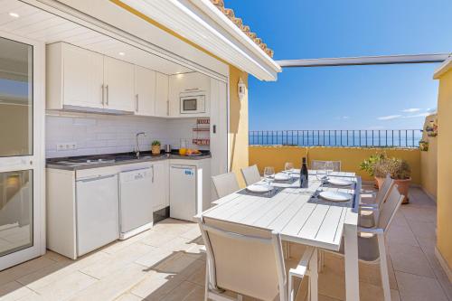 Endless Horizon Penthouse 360 views near Marbella