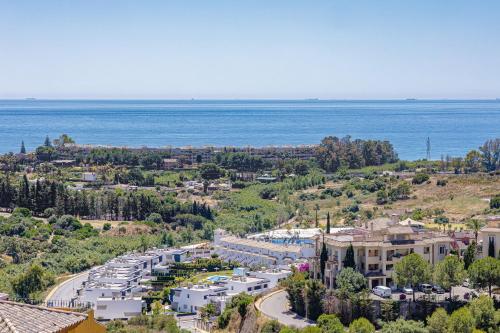 Endless Horizon Penthouse 360 views near Marbella