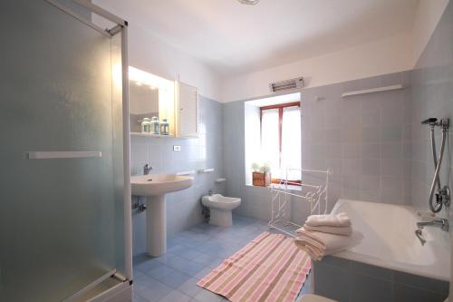 Ένα μπάνιο στο Family House Veronica