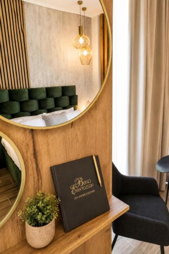 PLAZA ELEGANT SUITE by Evagelias Homes Volos