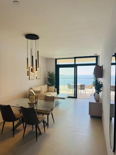 SeaView Sunset Sailors Apartment