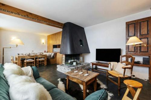 Sunny Nest - View Of Mont Blanc at Montroc - Happy Rentals