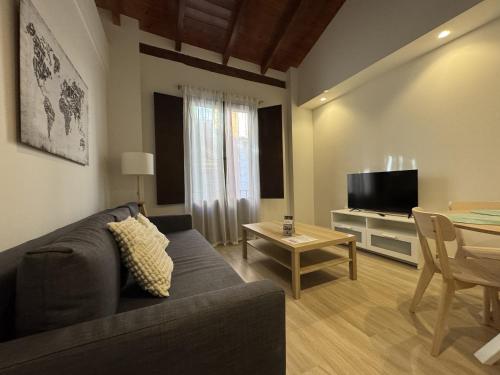 APARTAMENTOS MADRESELVA