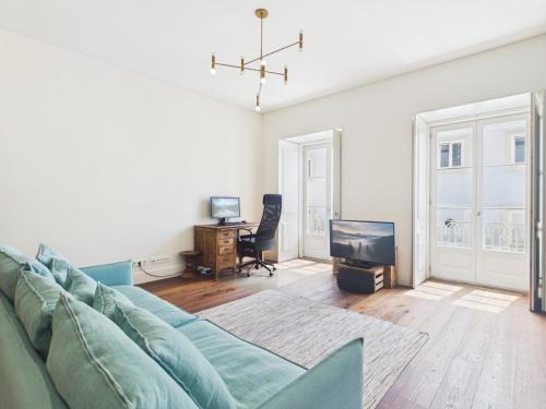 Mouraria Flat · Pool, Gym, Parking, Elevator & A/C | By Airnest