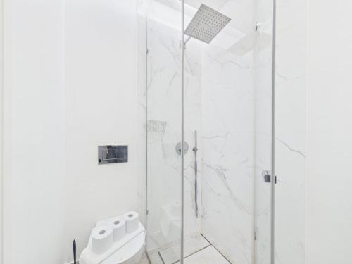 Mouraria Flat · Pool, Gym, Parking, Elevator & A/C | By Airnest