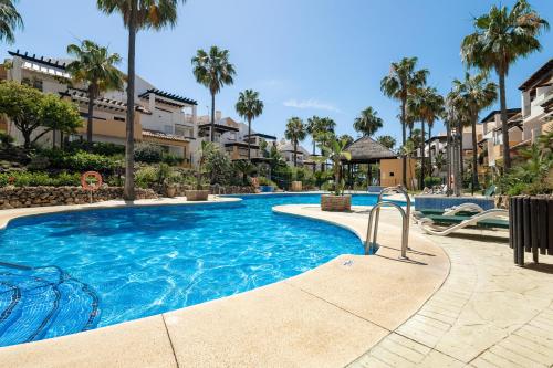Beachfront 2 BD Apartment & Private Garden