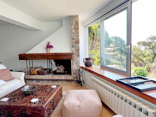 Romantic Sea Views on the Costa Brava