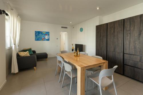 Free Parking - Artstay Monumentale Suite with Gym