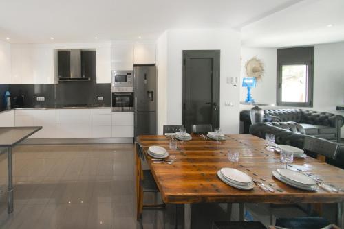 WELCS VILLA 378 EMP con piscina y jardin