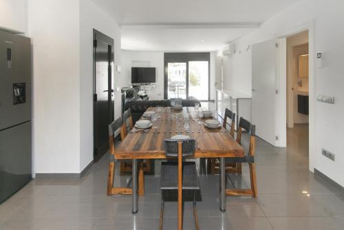 WELCS VILLA 378 EMP con piscina y jardin