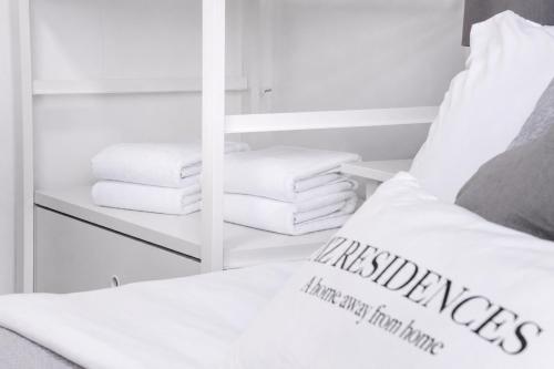 The Manchester Haven Sleeps 10 Near City Centre Breakfast hamper included photo 30