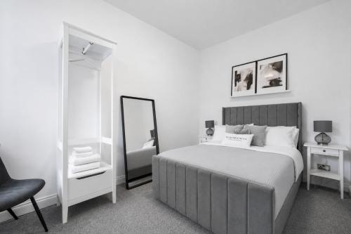 The Manchester Haven Sleeps 10 Near City Centre Breakfast hamper included photo 41