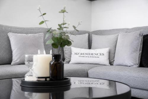 The Manchester Haven Sleeps 10 Near City Centre Breakfast hamper included photo 9