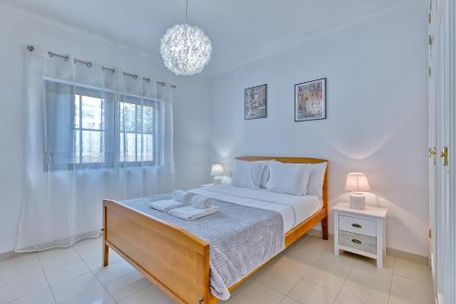 Carcavelos Design Terrace by Hosty