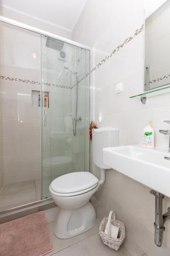 Rooms Batina