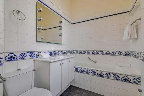 1BDR 2P Apt - near Monceau et Arc de Triomphe