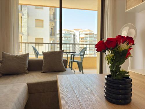 Apartamento en Peñíscola con terraza, piscina y vistas al mar, Zona Papa Luna