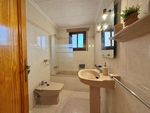 Apartamento en Peñíscola con terraza, piscina y vistas al mar, Zona Papa Luna