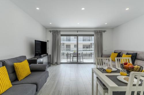#371 Sunny Quarteira Apartment Near the Beach