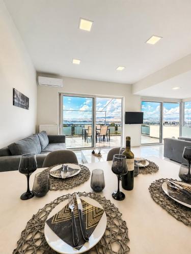 Floisvos Penthouse Oasis
