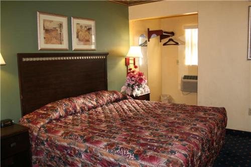 Plaza Travel Inn – Photos 2